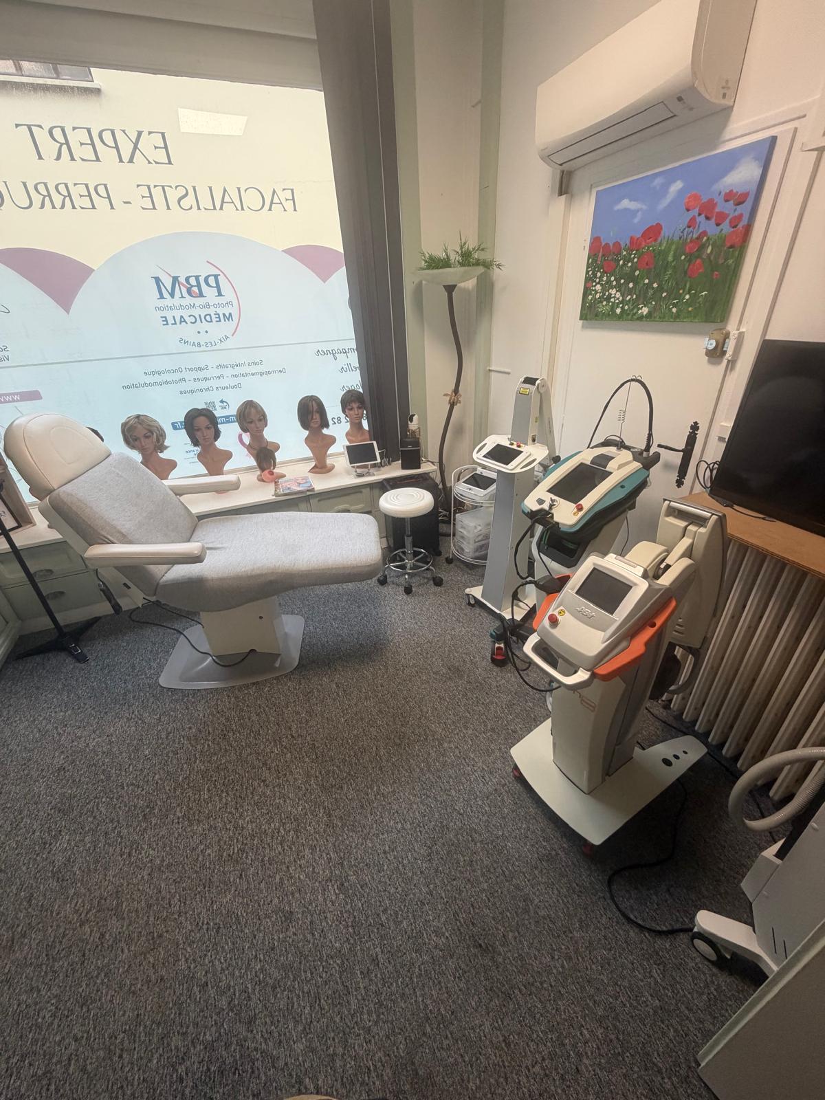 Salle de soins laser PBM M&eacute;dicale